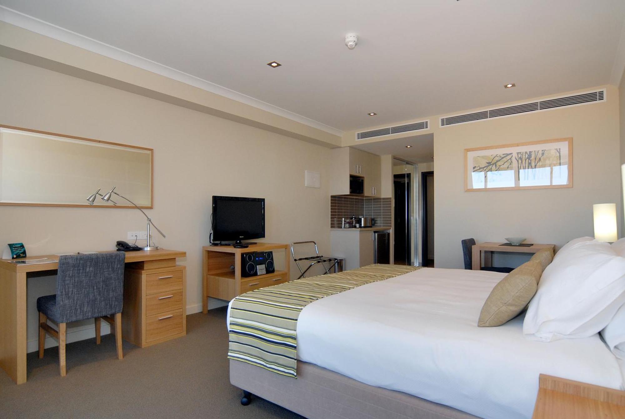 Quest Scarborough Aparthotel Perth Exterior photo